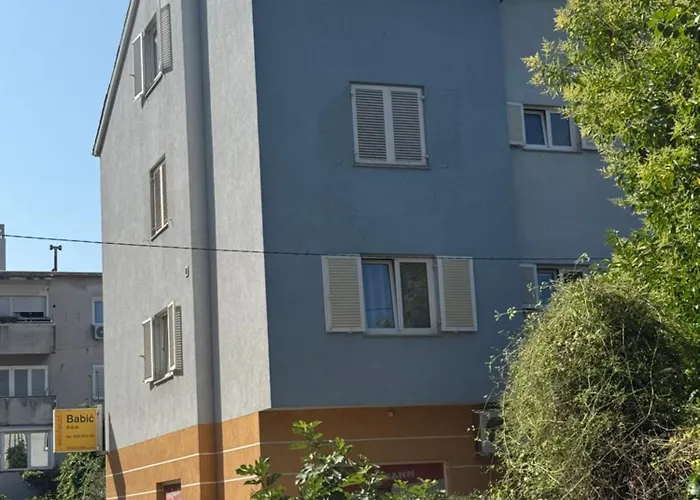 Ami & Private Parking Zadar